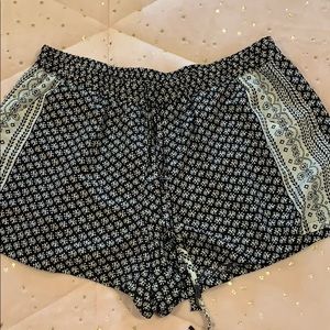 Black and white pattern shorts